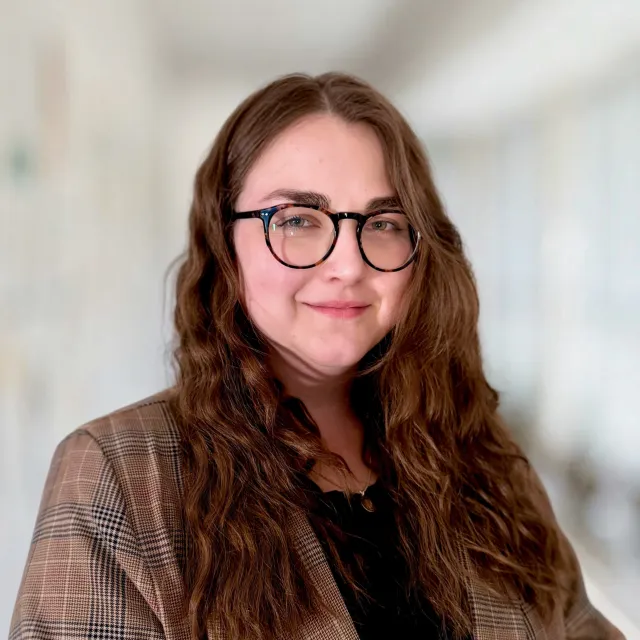 Elizabeth Paparone Technical Strategist Headshot